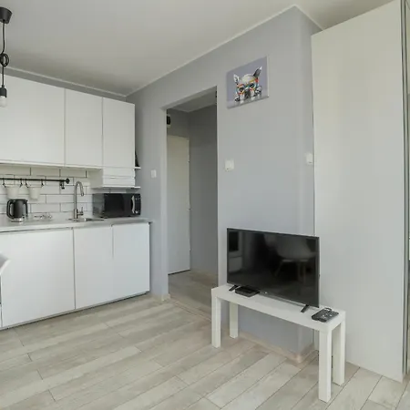 Stylish Near Hala Arena By Renters Apartment *