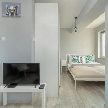 Apartment Stylish Near Hala Arena By Renters Poznan