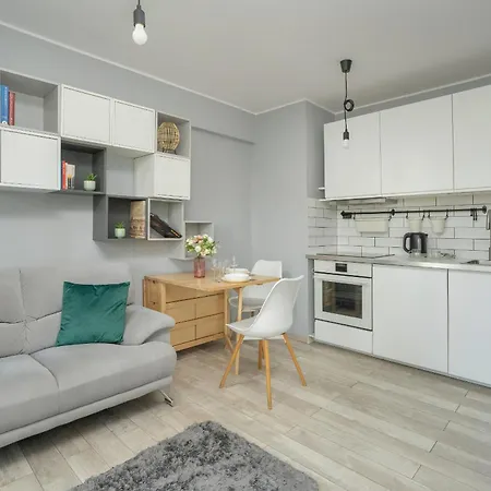 Stylish Near Hala Arena By Renters Apartment Poznan