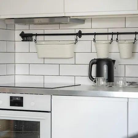 Stylish Near Hala Arena By Renters Apartment